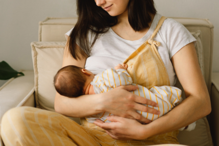 UAE Laws Guide: Explaining the Mandatory Breastfeeding Law for Mothers and Babies